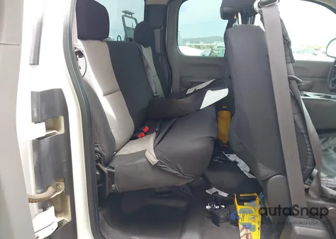 2009 Chevrolet Silverado 1500 Work Truck z USA, uszkodzony, nr VIN 1GCEK19099Z209528